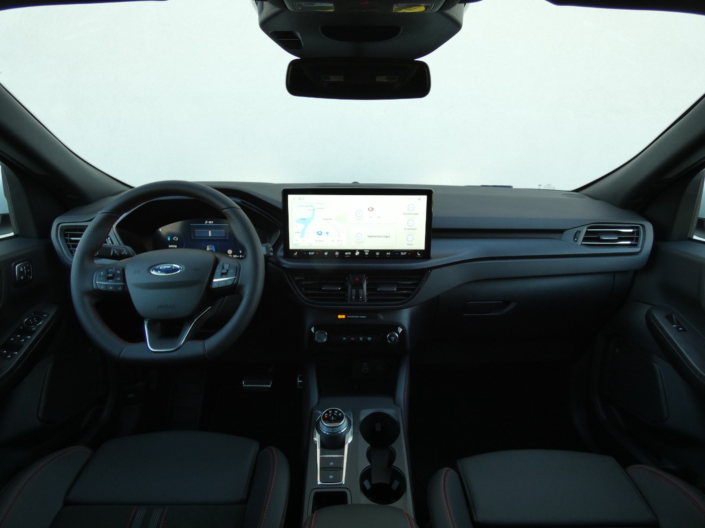 Ford Kuga ST-Line X Hybrid +Winter