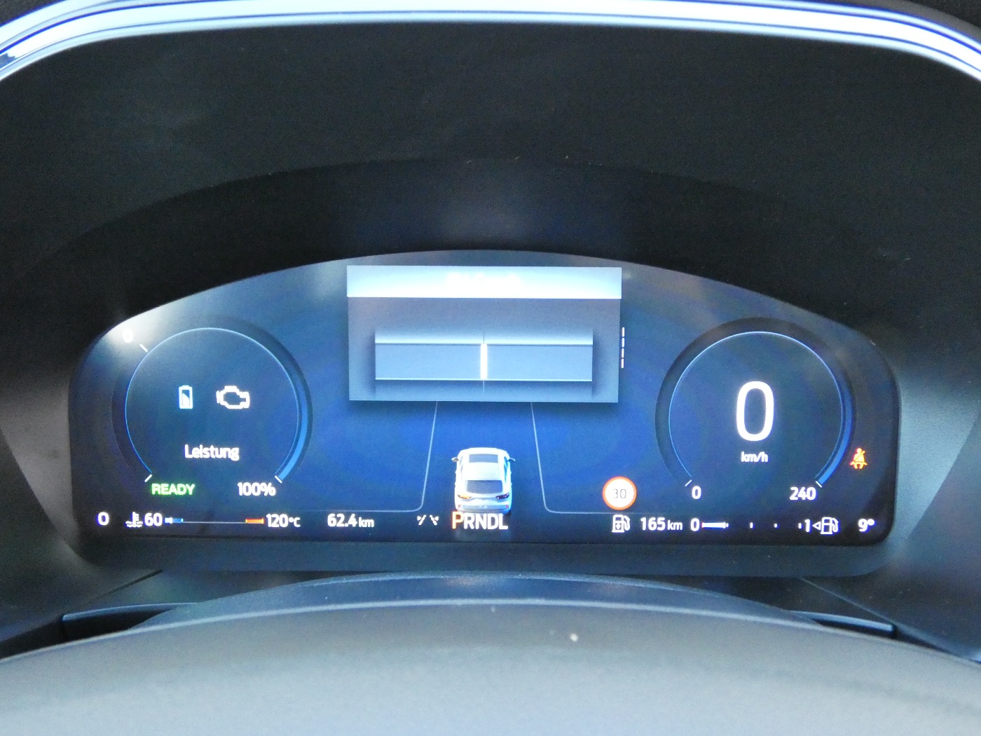 Ford Kuga ST-Line X Hybrid +Winter