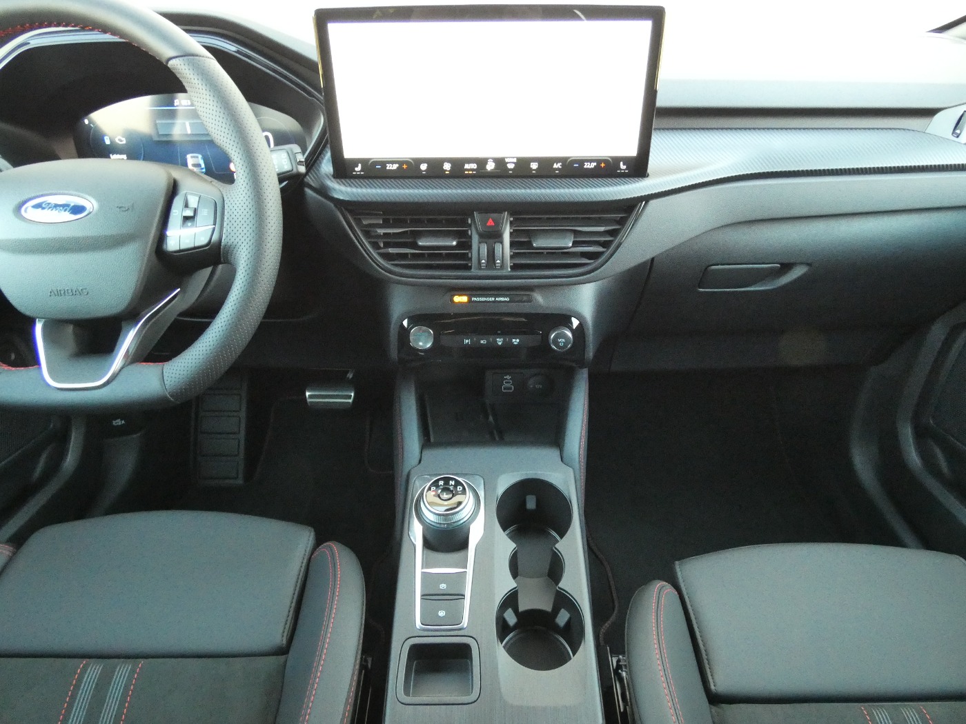 Ford Kuga ST-Line X Hybrid +Winter